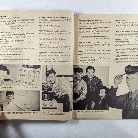 April 1960 vintage 16 magazine Win a Hollywood date with Fabian - Picture 2 of 11